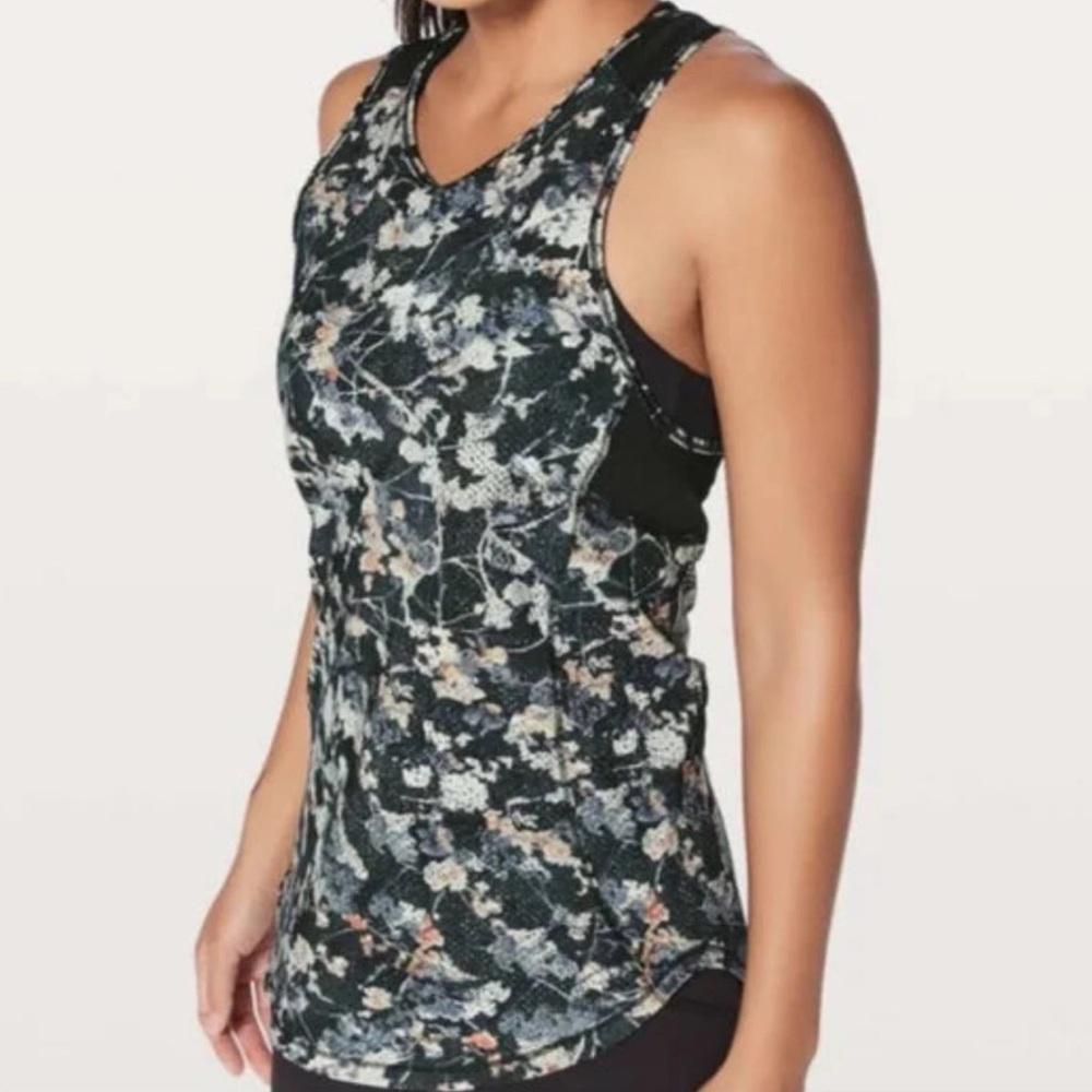 Lululemon Athletica Spring Bloom Multicolored Sculpt Tank Size XS